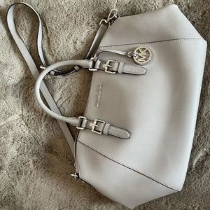 SOLD Michael Kors Spring 2018 med zip satchel bag